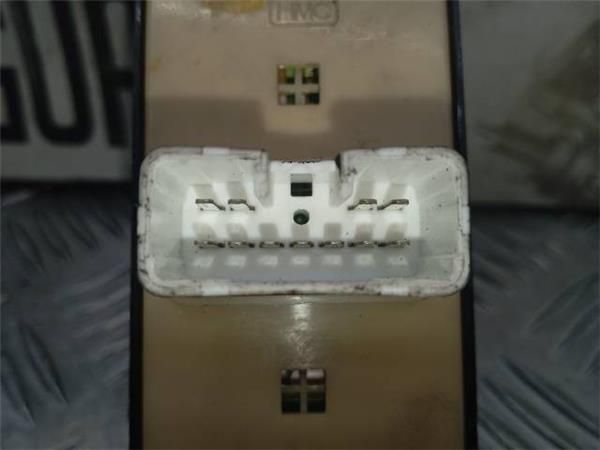 MANDO ELEVALUNAS Hyundai Santa Fe 2.0 CRDI I (SM) (2000-2006) (92 KW) - 29051 / D4EAV