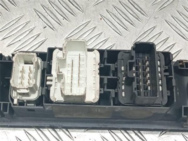 MANDO ELEVALUNAS Renault Espace 1.9 DCI IV (JK0) (2002-2016) (88 KW) - 29065 / F9Q A8