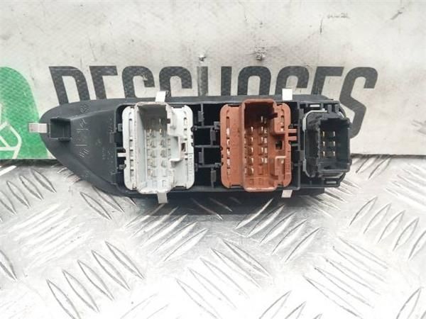 MANDO ELEVALUNAS Renault Laguna 1.9 DCI II (BG0) (88 KW) - 29081 / F9QC7