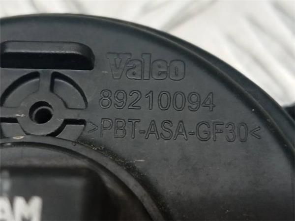 FARO ANTINIEBLA IZDO. Renault Laguna 1.9 DCI II (130CV) (2005 2007) (96 KW) - 29604 / F9Q 17