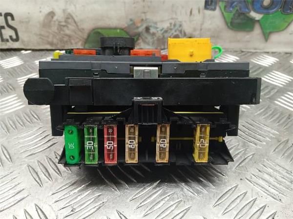 CAJA FUSIBLES/RELE Citroen C4 1.4 G COUPE (88CV) (2004 2011) (65 KW) - 29767 / KFU