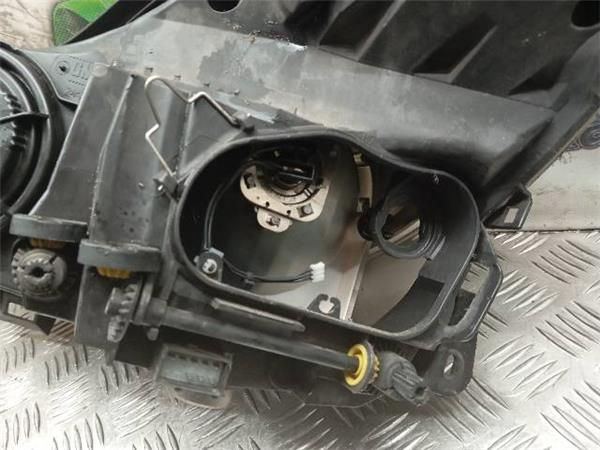 FARO DEL. DCHO Opel Corsa 1.3 CDTI D 90CV (2006-2011) (66 KW) - 29898 / Z13DTH