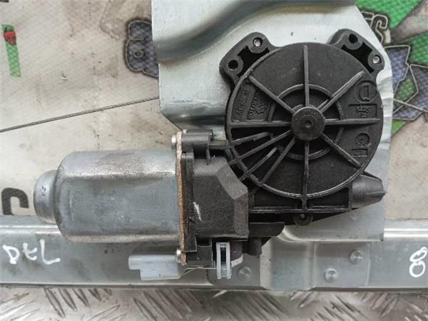 MOTOR ELEVALUNAS DEL. DCHO. Peugeot Partner 1.6 HDI 75CV (2008-2018) (55,2 KW) - 29924 / 9HT O 9H03