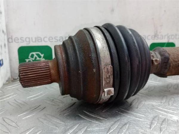 TRANSMISION DEL. DCHA. Seat Altea 1.6 TDI XL (5P5) 105CV (2009-2015) (77 KW) - 30209 / CAY