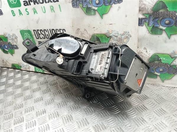 FARO XENON DCHO. Volkswagen Passat 1.8 TSI VARIANT (3C5) 160CV (2007-2010) (118 KW) - 30576 / CDA