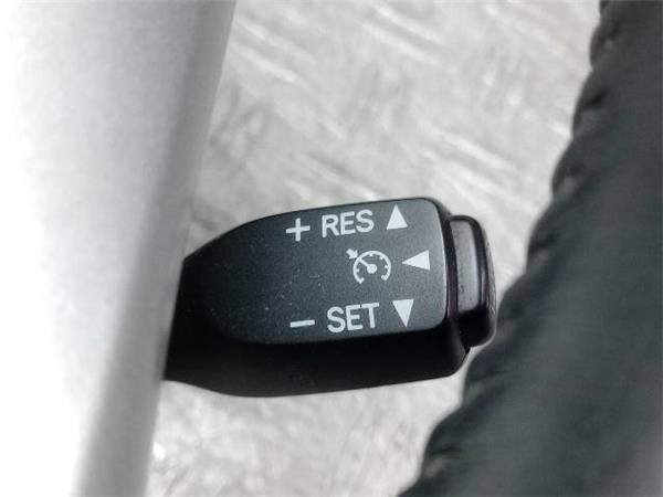 VOLANTE Toyota Prius 1.8 G HYBRID (ZVW3) 99CV (2008-2016) (73 KW) - 30634 / 2ZR