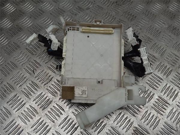 CAJA FUSIBLES/RELE Toyota Prius 1.8 G HYBRID (ZVW3) 99CV (2008-2016) (73 KW) - 30684 / 2ZR