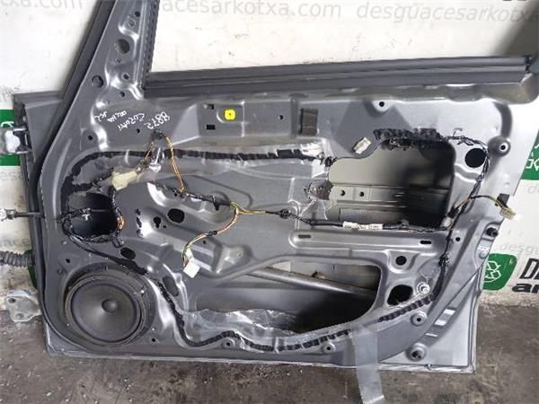 PUERTA DEL. DCHA. Suzuki SX4 1.9 DDIS (EY) 4X4 FAM. 120CV (2006-...) (88 KW) - 30859 / D19AA