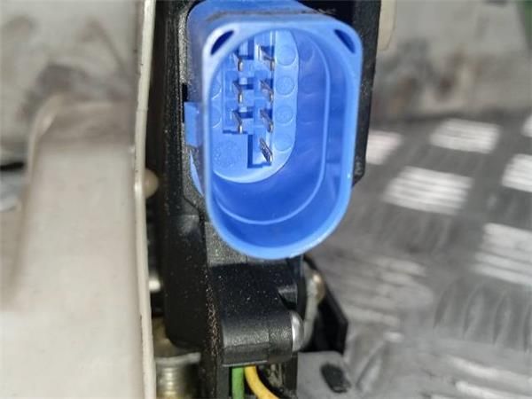 CERRADURA PUERTA TRA. DCHA. Volkswagen Golf 1.9 TDI V PLUS (1KP) 105CV (2005-2009) (77 KW) - 30900 / BKC