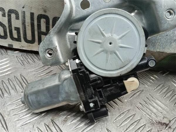MOTOR ELEVALUNAS TRA. DCHO. Suzuki SX4 1.9 DDIS (EY) 4X4 FAM. 120CV (2006-...) (88 KW) - 30901 / D19AA