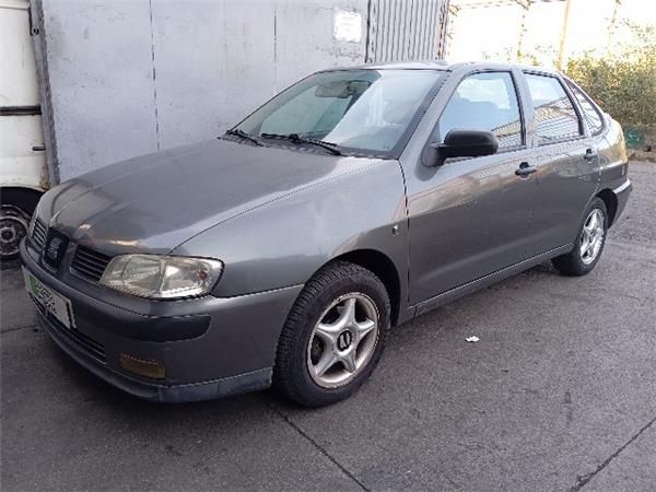 COMPRESOR AIRE ACOND. Seat Cordoba 1.9 SDI (6K) 68CV (1999-2002) (50 KW) - 31001 / AQM