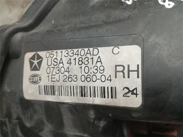 FARO DEL. DCHO Chrysler Voyager 2.8 CRD GRAND (RT) 163CV (2007-...) (120 KW) - 31025 / VM64