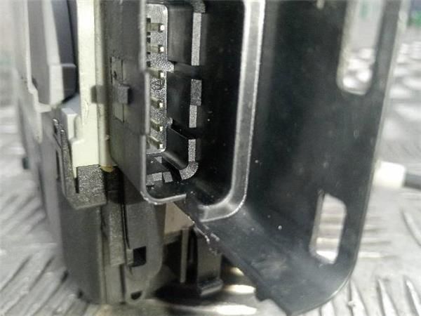 CERRADURA PUERTA TRA. IZDA. Peugeot 3008 1.6 HDI I (0U) 109CV (2009-2016) (80 KW) - 31099 / 9HZ O 9H01