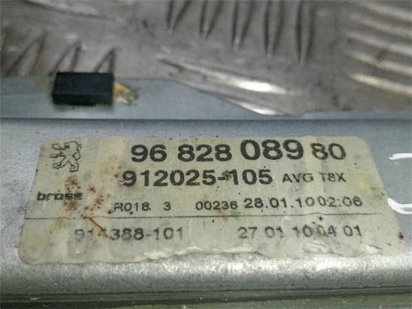 MOTOR ELEVALUNAS DEL. IZDO. Peugeot 3008 1.6 HDI I (0U) 109CV (2009-2016) (80 KW) - 31100 / 9HZ O 9H01
