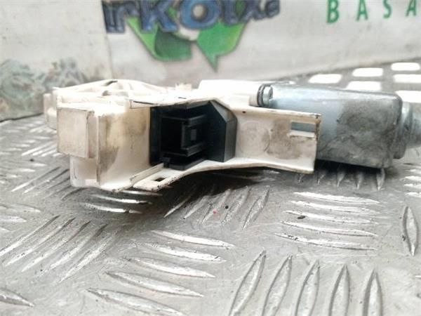 MOTOR ELEVALUNAS DEL. DCHO. Audi A6 2.0 TDI 4G2 4GC (C7) 190CV (2013 2018) (140 KW) - 31152 / CNH