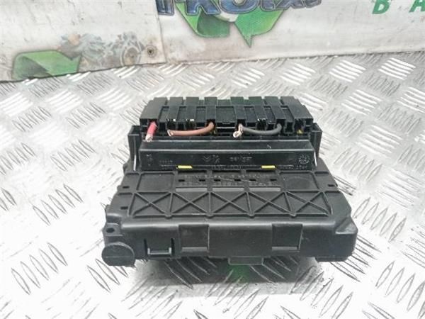 CAJA FUSIBLES/RELE Peugeot Partner 1.9 D 69CV (1996-2015) (51 KW) - 31177 / WJY
