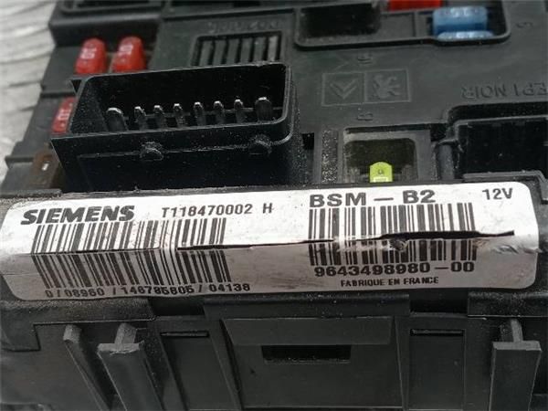 CAJA FUSIBLES/RELE Peugeot Partner 1.9 D 69CV (1996-2015) (51 KW) - 31177 / WJY