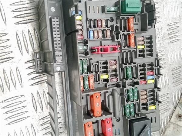 CAJA FUSIBLES/RELE BMW 123 2.0 D SERIE 1 (E82) 204CV (2007-2013) (150 KW) - 31225 / N47D20D