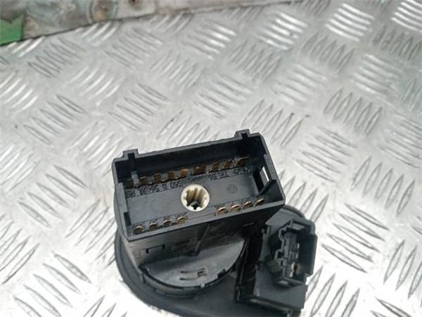 MANDO DE LUCES Seat Ibiza 1.9 TDI IV (6J5) 90CV (2008-2010) (66 KW) - 31330 / BXJ