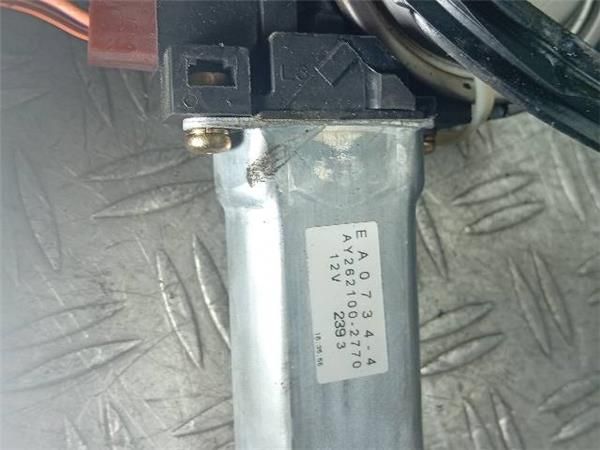 MOTOR ELEVALUNAS DEL. DCHO. Chrysler Voyager 2.4 G IV (147CV) (2000 2008) (108 KW) - 31413 / G B 6 O Z. 4L