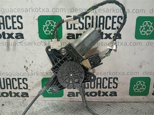 MOTOR ELEVALUNAS DEL. DCHO. Mercedes Vito 2.2 CDI 111 (639.6) 109CV (2003-2010) (80 KW) - 31440 / 646982