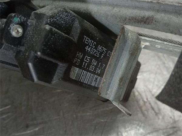 ELEVALUNAS ELECTRICO DEL. IZDO. Renault Megane 1.6 G II (LM) 113CV (2003-2009) (83 KW) - 31512 / K4MW7