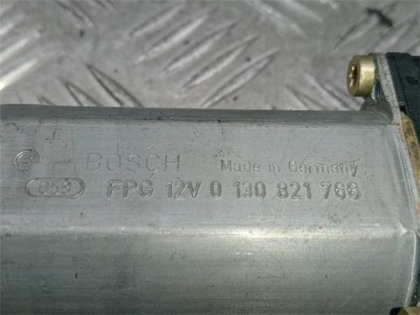 MOTOR ELEVALUNAS DEL. DCHO. Peugeot 307 1.6 G (S1) (2002-2005) (80 KW) - 31622 / NFU