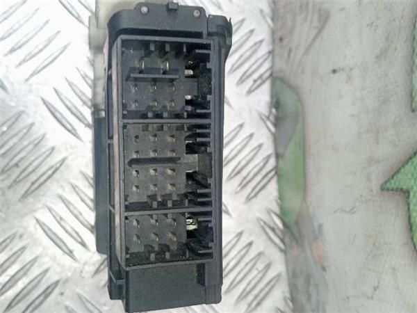 MOTOR ELEVALUNAS DEL. DCHO. Seat Ibiza 1.9 TDI (6L1) (2001 - 2009) (74 KW) - 31663 / ATD