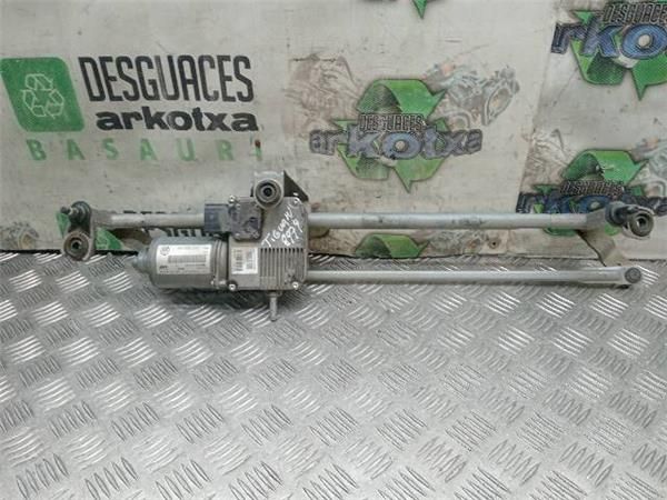 MOTOR LIMPIAPARABRISAS DEL. Volkswagen Tiguan 2.0 TDI 140CV) (2008 2018) (103 KW) - 32057 / CFF