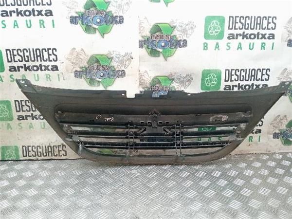 PARRILLA DELANTERA Citroen C3 1.4 G I (73CV) (2002 2010) (54 KW) - 32133 / KFV 2