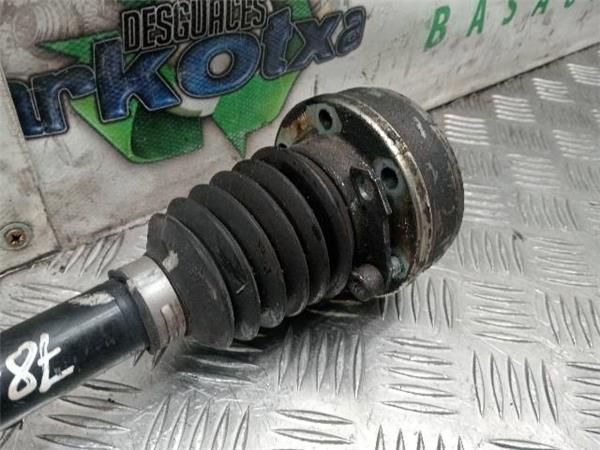 TRANSMISION DEL. IZDA. Seat Ibiza 1.2 G IV (6J5) 70CV (2008-2015) (51 KW) - 32774 / CGP