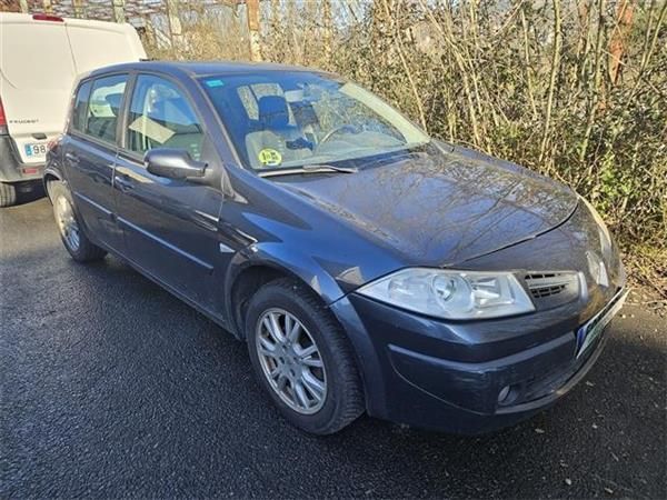 PARAGOLPES DEL. Renault Megane 1.5 DCI II (BM) 106CV (2005-2008) (78 KW) - 32836 / K9KP7