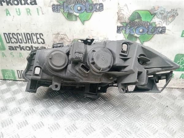 FARO DEL. DCHO Renault Megane 1.9 DCI II (120CV) (2002 2008) (88 KW) - 32860 / F9Q B8