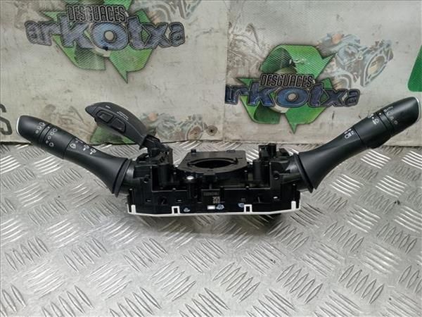 MANDO MULTIFUNCION Renault Kadjar 1.6 DCI 130CV) (2015 2022) (96 KW) - 32883 / R9M E4