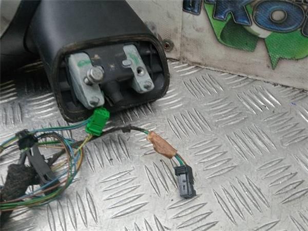 RETROVISOR ELECTRICO IZDO. Citroen C4 1.4 G I (88CV) (2004 2011) (65 KW) - 32900 / KFU