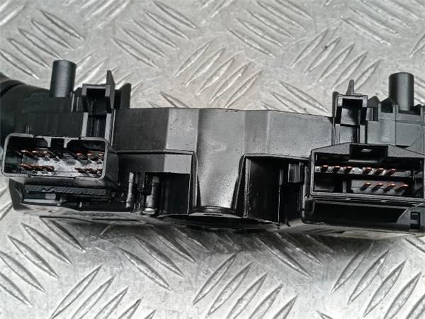 MANDO MULTIFUNCION Hyundai i20 1.4 CDRI (PBT) 75CV (2008-2012) (55 KW) - 32940 / D4FC