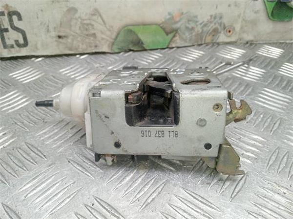 CERRADURA PUERTA DEL. DCHA. Audi A3 1.6 G (101CV) (1996 2003) (74 KW) - 33012 / AKL