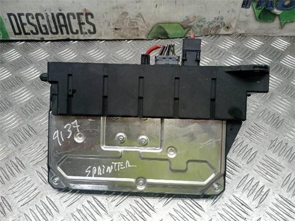 CAJA FUSIBLES/RELE Mercedes Sprinter 2.2 CDI 209 3T (88CV) (2006 2009) (65 KW) - 33027 / 646984