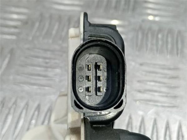 CERRADURA PUERTA TRA. DCHA. Volkswagen Tiguan 2.0 TDI (5N) 140CV (2008-2018) (103 KW) - 33034 / CFF