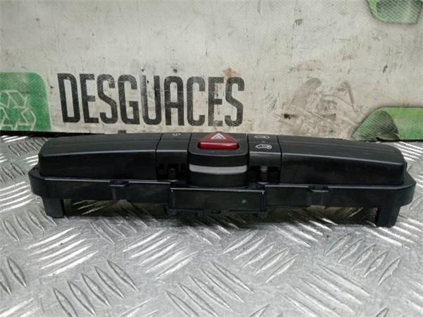 INTERRUPTOR LUCES EMERGENCIA Mercedes Sprinter 2.2 CDI 209 3T (88CV) (2006 2009) (65 KW) - 33046 / 646984