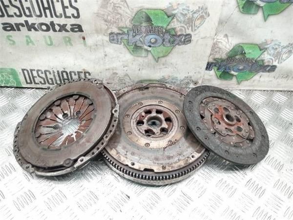 KIT EMBRAGUE COMPLETO Volkswagen Golf 1.9 TDI IV (101CV) (2000 2005) (74 KW) - 33088 / ATD 2