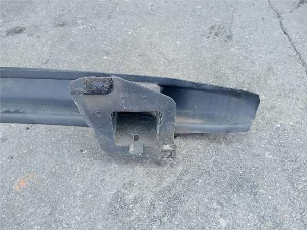 TRAVIESA PARAGOLPES TRA. Seat Leon 1.9 TDI (150CV) (2002 2006) (110 KW) - 33108 / ARL