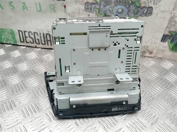 RADIO / CD Hyundai ix35 1.7 CRDI (LM, EL, ELH) 116CV (2010-2015) (85 KW) - 33266 / D4FD