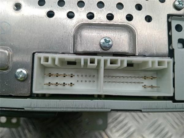 RADIO / CD Hyundai ix35 1.7 CRDI (LM, EL, ELH) 116CV (2010-2015) (85 KW) - 33266 / D4FD