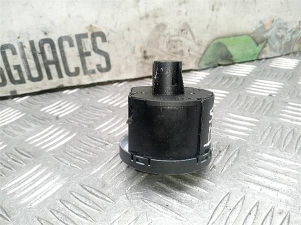 MANDO DE LUCES Volkswagen Passat 1.9 TDI VARIANT (3B5) 116CV (1998-2000) (85 KW) - 33349 / ATJ