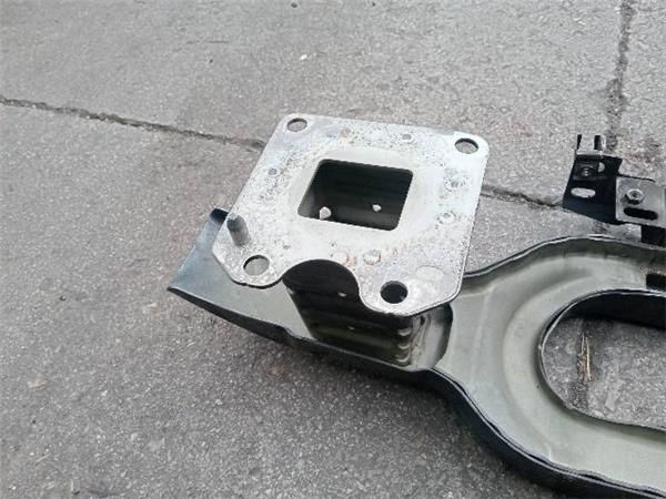 TRAVIESA PARAGOLPES DEL. Peugeot 407 2.0 HDI (136CV) (2004 2010) (100 KW) - 33526 / RHR