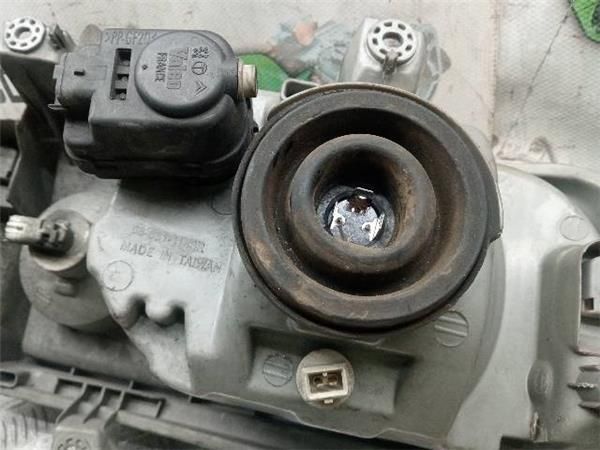 FARO DEL. DCHO Citroen Jumpy 2.0 HDI (109CV) (2003 2006) (80 KW) - 33576 / RHZ