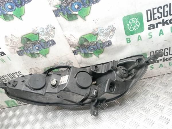 FARO DEL. DCHO Peugeot 407 2.0 HDI (136CV) (2004 2010) (100 KW) - 33606 / RHR