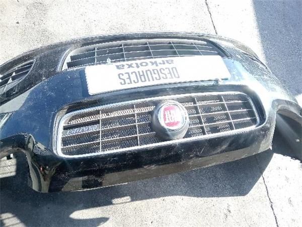 PARAGOLPES DEL. Fiat Croma 1.9 JTD (194) 150CV (2005-2011) (110 KW) - 33671 / 939A2000