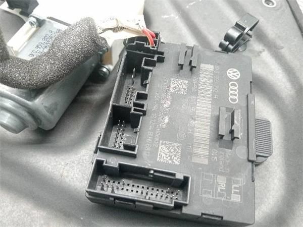 MOTOR ELEVALUNAS DEL. DCHO. Skoda Superb 2.0 TDI II 140CV 16V (2009-2015) (103 KW) - 33713 / CFF